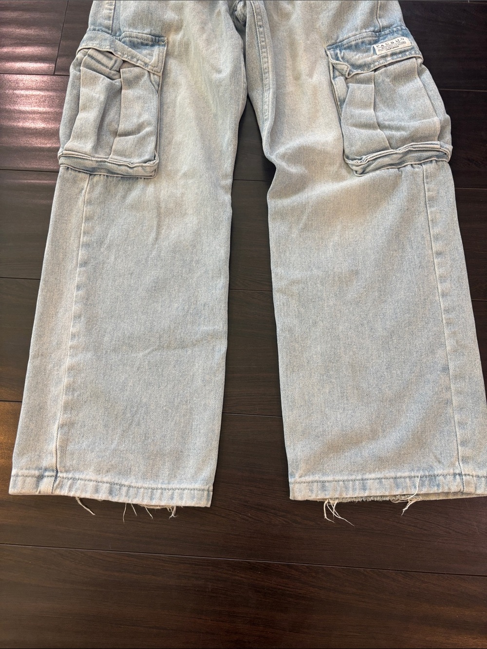 PacSun Pale Blue Wide Baggy Leg Cargo Jeans Size 28 x 30 - Picture 5 of 9